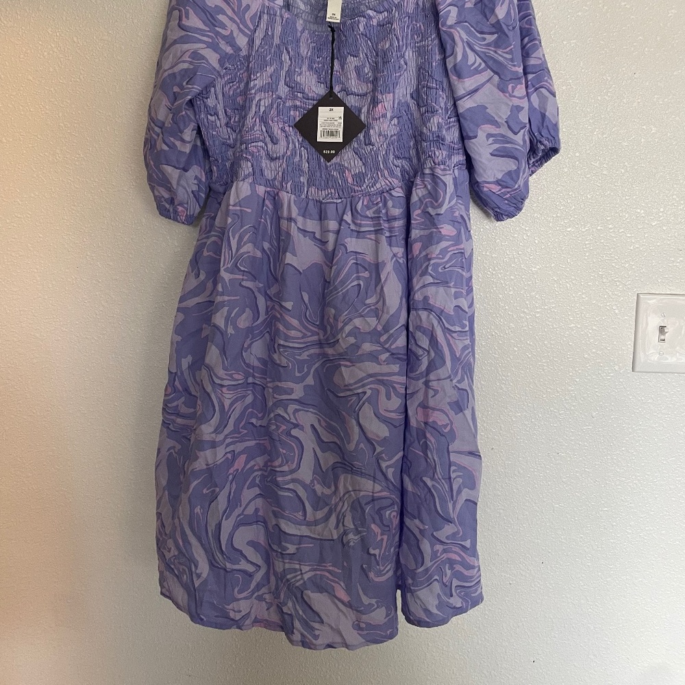 Swirly pattern dress